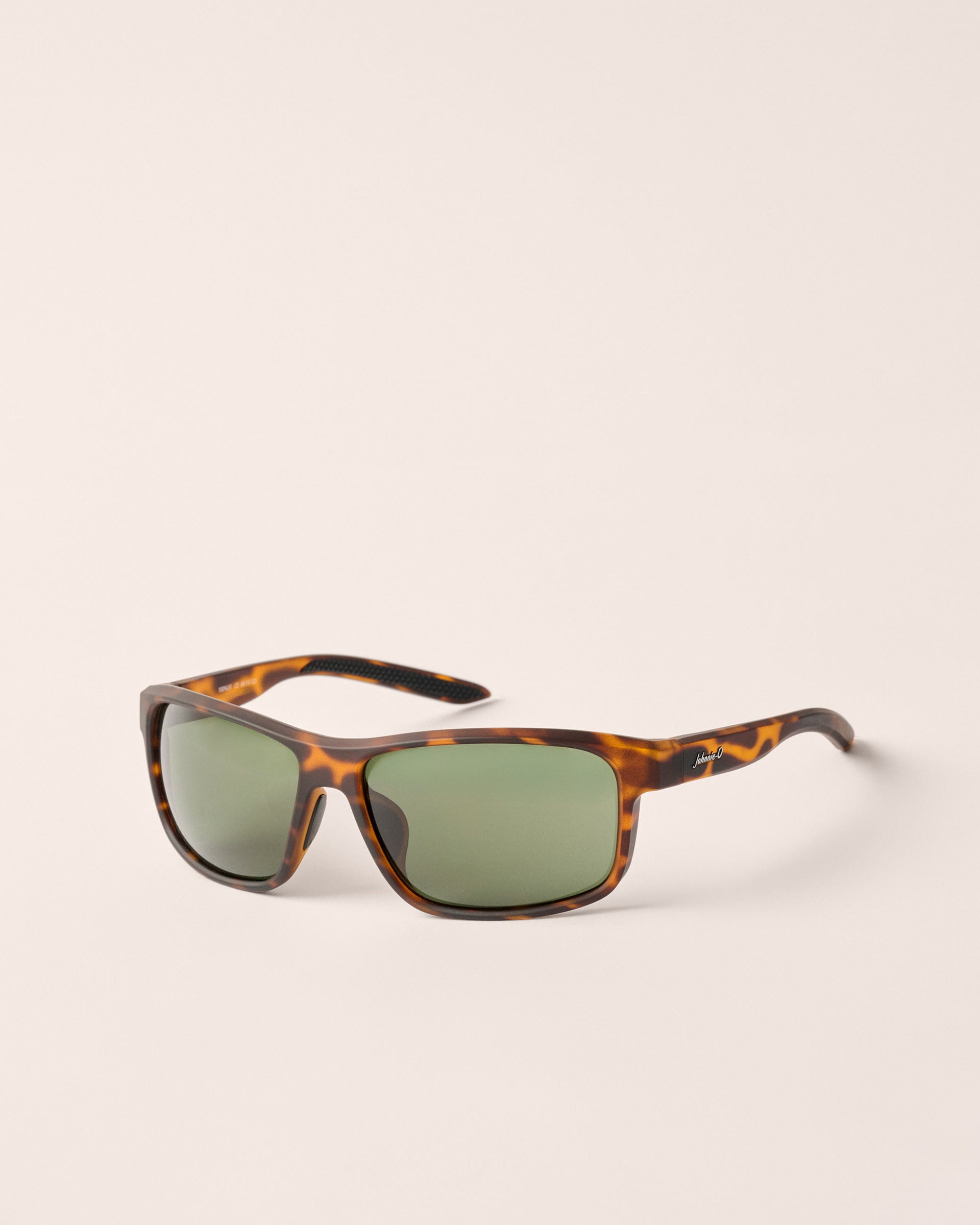 FA25_UNISEX_CYPRESSSUNGLASS_JUEY100010_TORTOISE_007